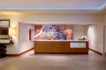 doubletree suites by hilton minneapolis downtown