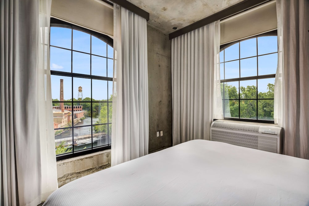 the loom hotel tapestry collection by hilton