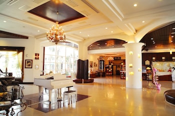 shangrila boutique hotel