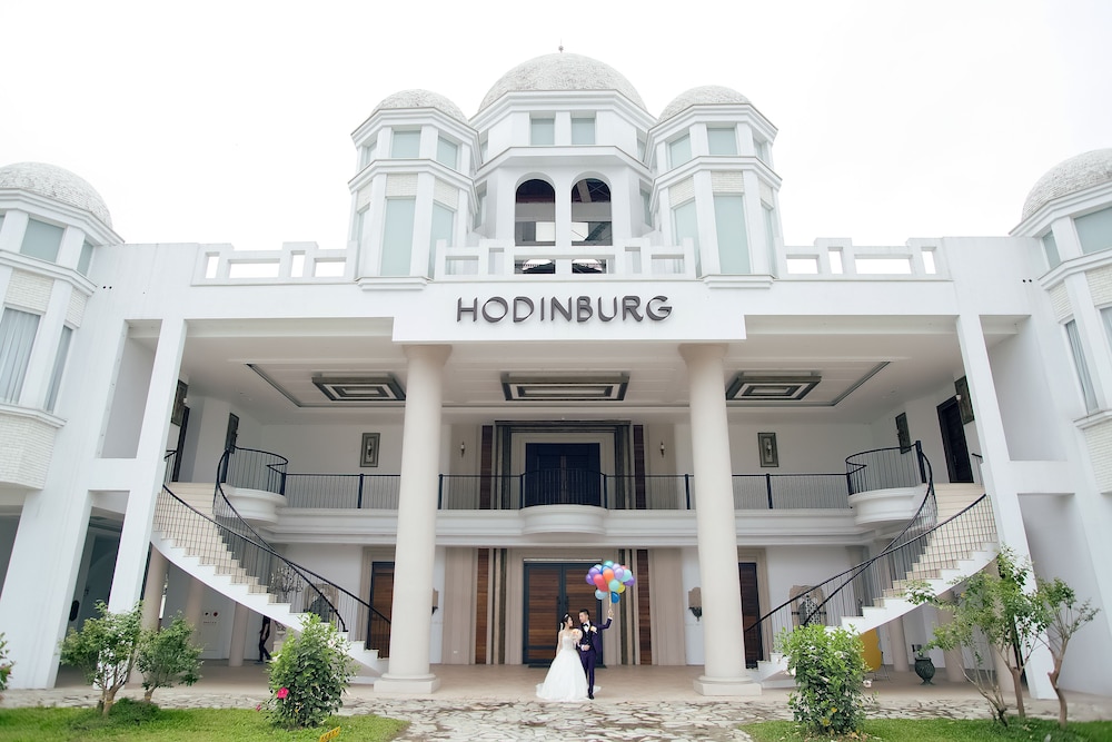 shangrila boutique hotel