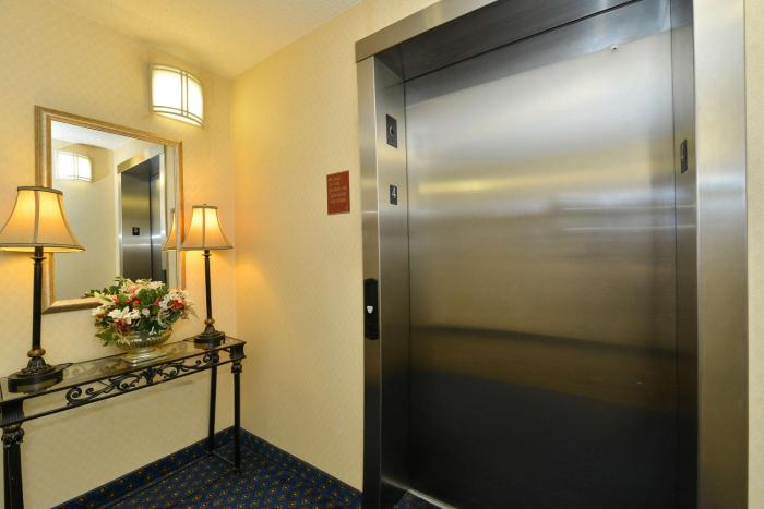 best western plus crossroads inn and suites