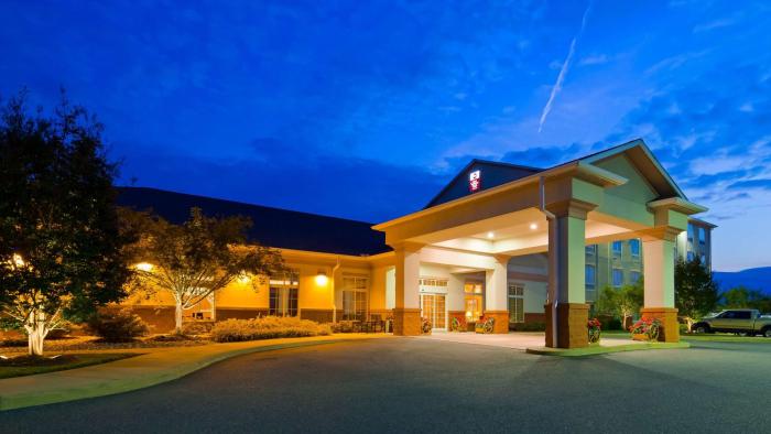 best western plus crossroads inn and suites