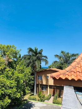 paradise montego bay beachfront villa