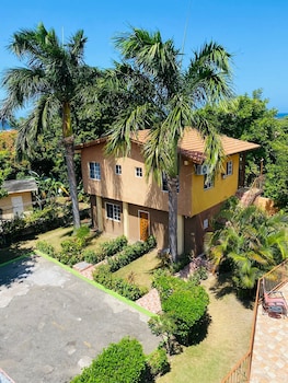 paradise montego bay beachfront villa