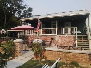 americas best value inn and suites royal carriage