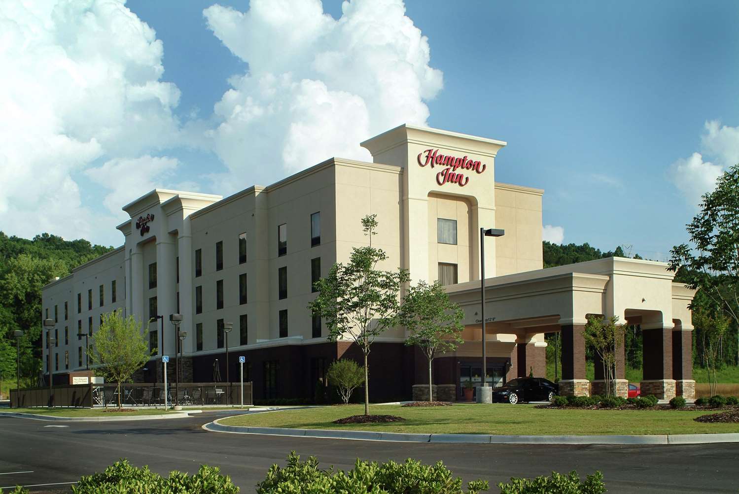 hampton inn birmingham leeds