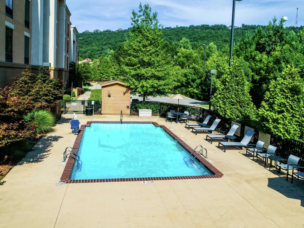 hampton inn and suites birmingham 280 east eagle point