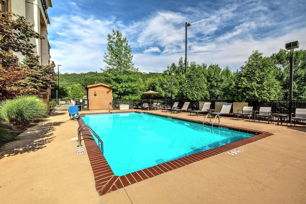 hampton inn and suites birmingham 280 east eagle point
