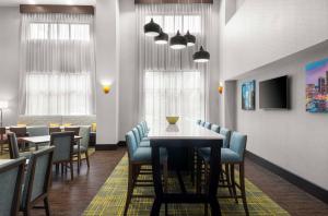 hampton inn and suites birmingham 280 east eagle point