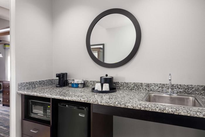 hampton inn and suites birmingham 280 east eagle point