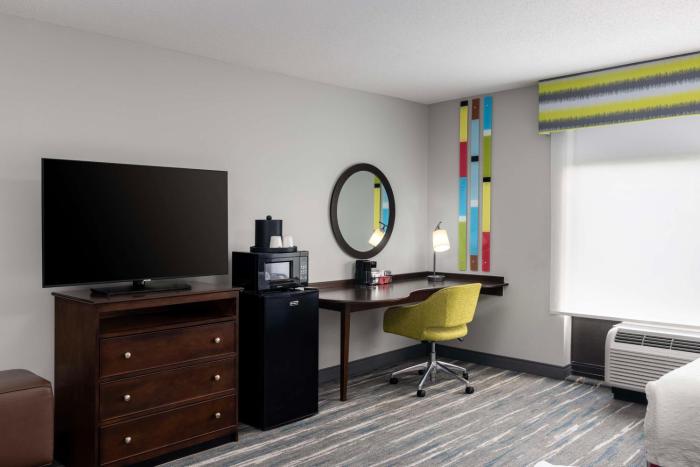 hampton inn and suites birmingham 280 east eagle point