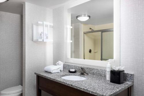 hampton inn and suites birmingham 280 east eagle point