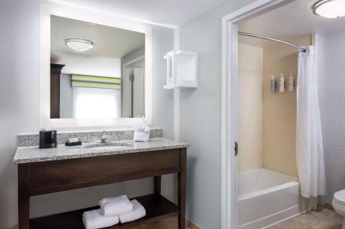 hampton inn and suites birmingham 280 east eagle point
