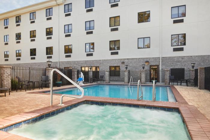 holiday inn express pensacola west navy base by ihg