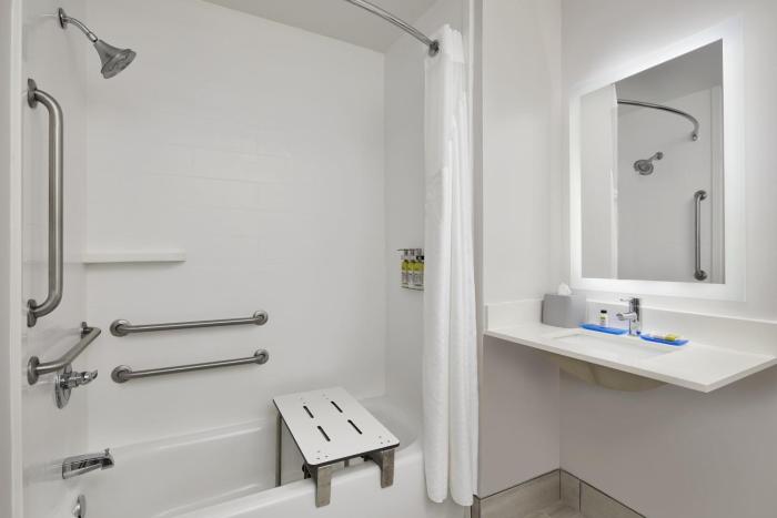 holiday inn express pensacola west navy base by ihg