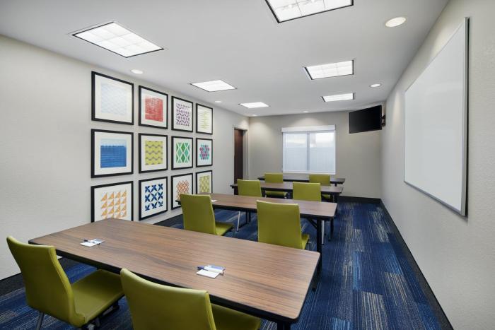 holiday inn express pensacola west navy base by ihg