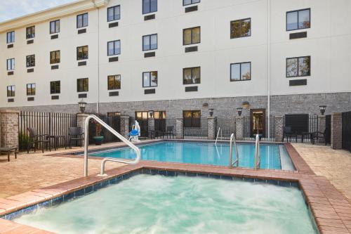 holiday inn express pensacola west navy base by ihg