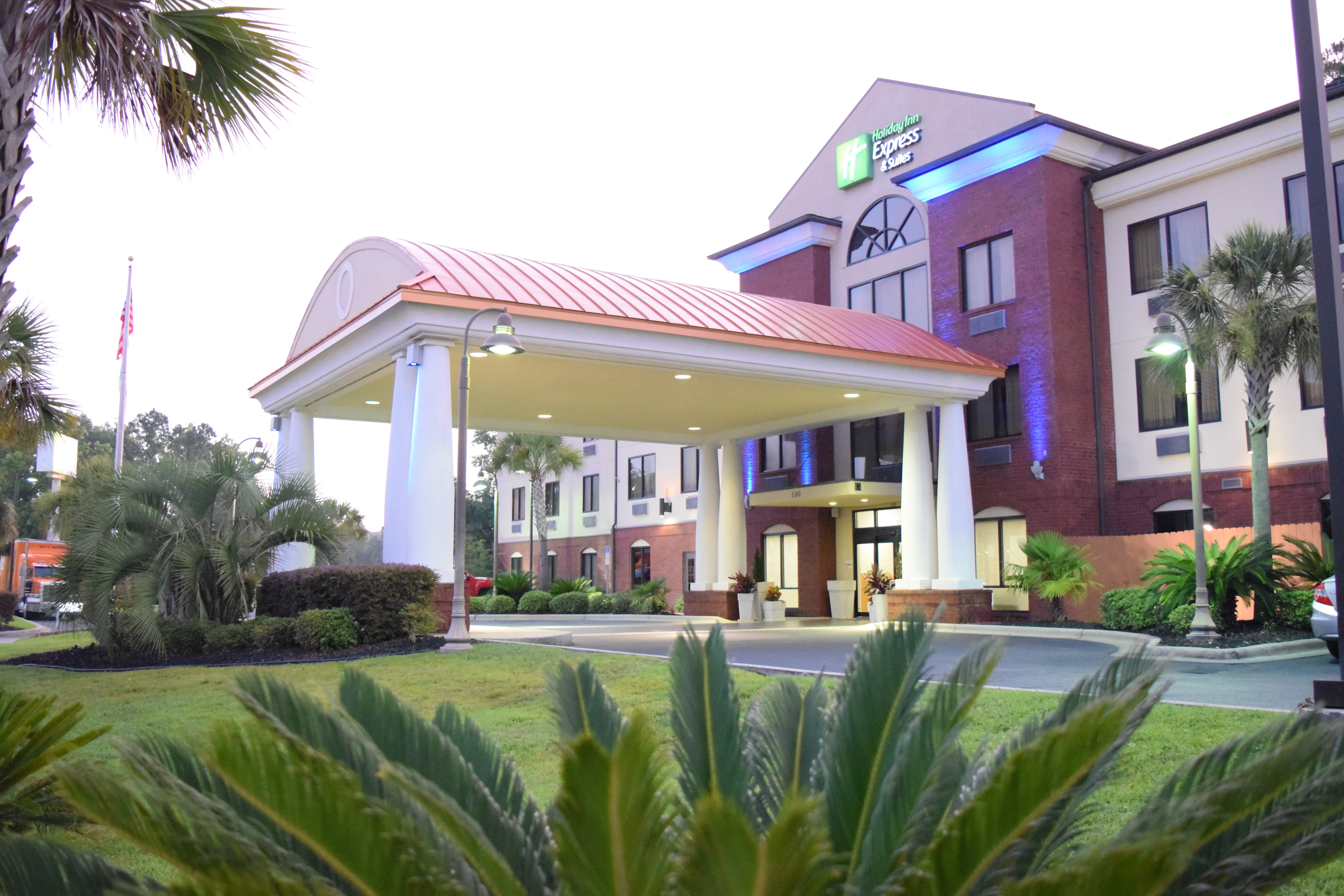 holiday inn express and suites pensacola west i 10