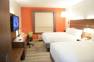 holiday inn express and suites pensacola west i 10