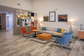 Holiday Inn Pensacola - University Area By Ihg,Near University Town Plaza,3 star
