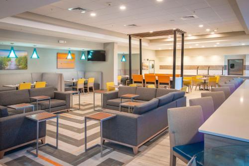 holiday inn pensacola university area by ihg