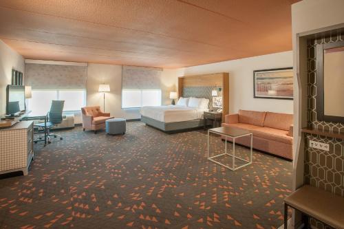 holiday inn pensacola university area by ihg