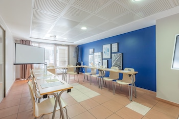 appartcity confort la ciotat cote port