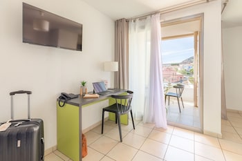 appartcity confort la ciotat cote port