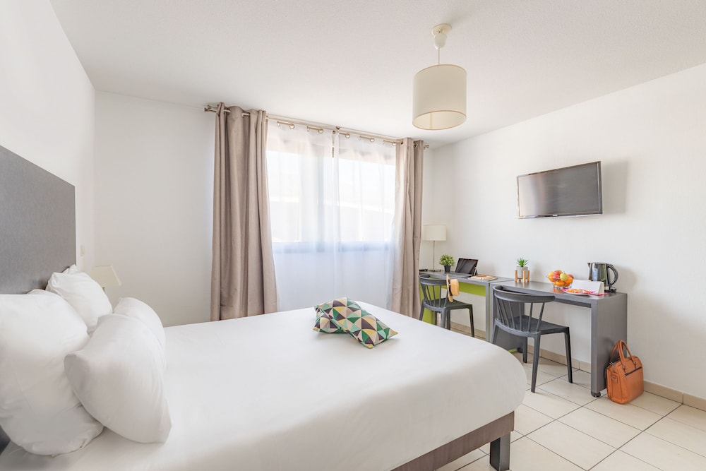 appartcity confort la ciotat cote port