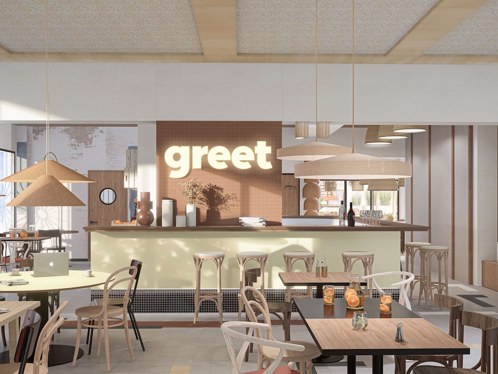 greet hotel marseille parc chanot velodrome