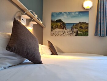 the originals marseille aeroport