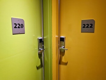 the originals marseille aeroport