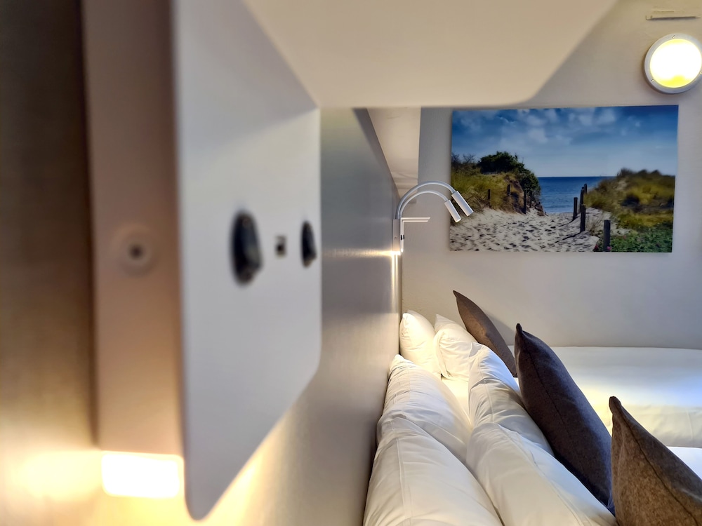 the originals marseille aeroport