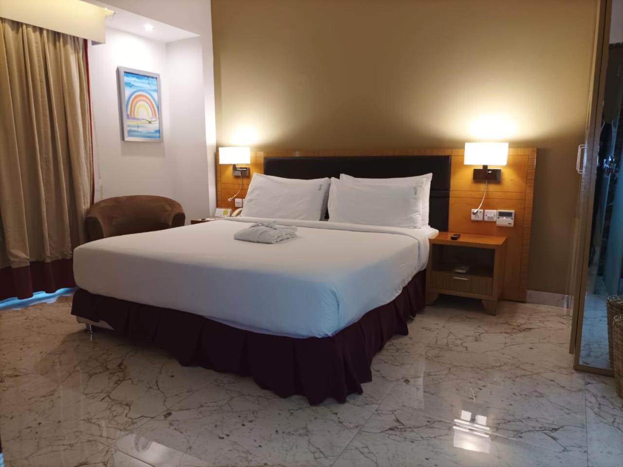 holiday inn dar es salaam city center by ihg