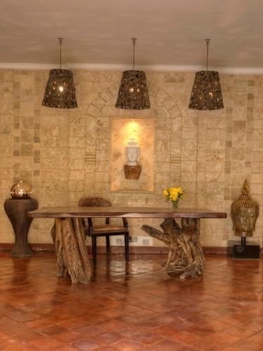 The Aberdare Country Club,Miharati>>Aberdare National Park,5 star