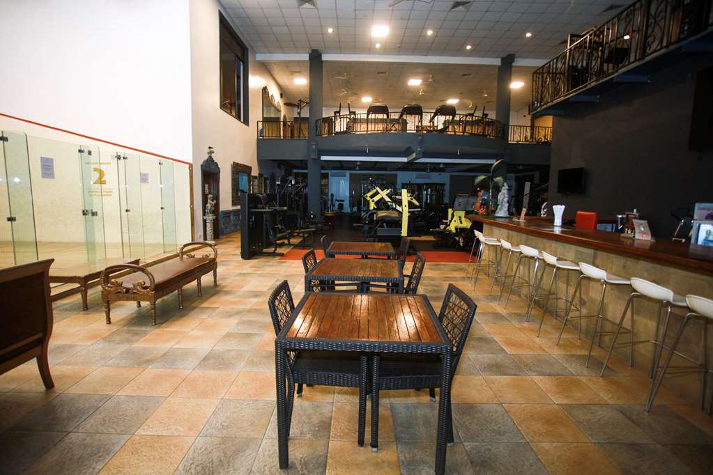 colosseum hotel and fitness club