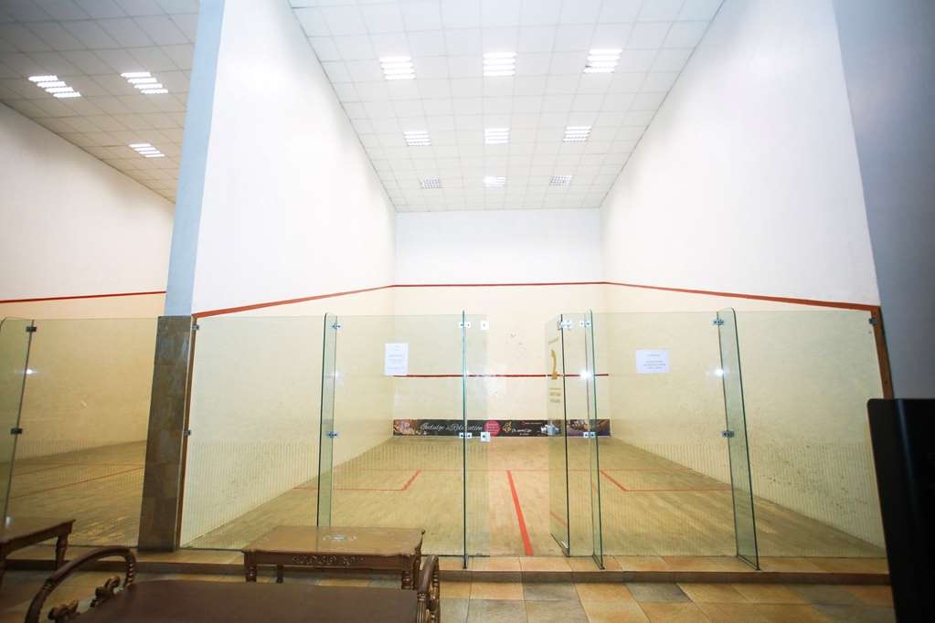 colosseum hotel and fitness club