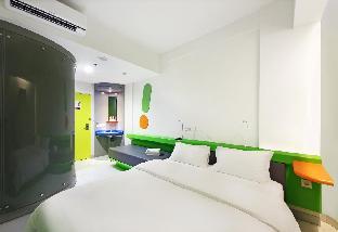 pop hotel bsd city tangerang