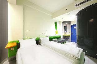 pop hotel bsd city tangerang
