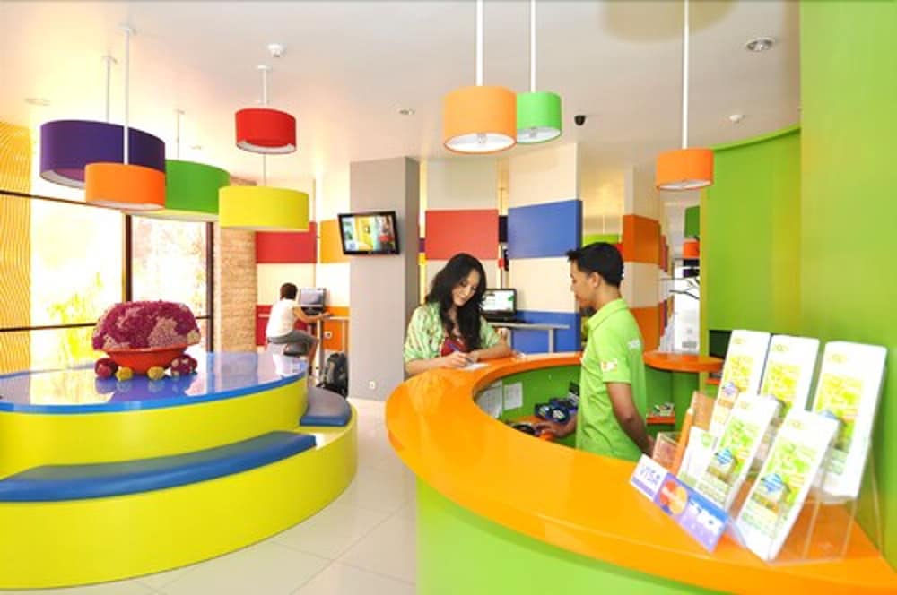 pop hotel bsd city tangerang