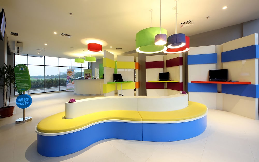pop hotel bsd city tangerang