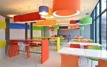 pop hotel bsd city tangerang