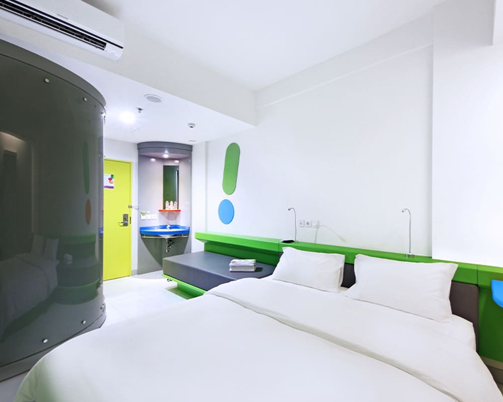 pop hotel bsd city tangerang