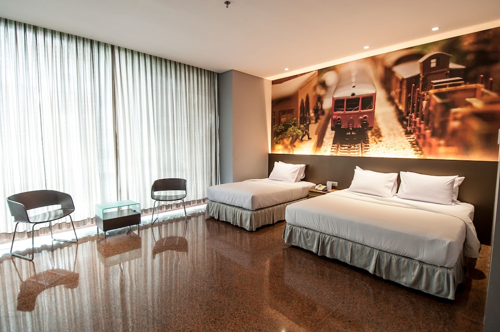 fm7 resort hotel jakarta