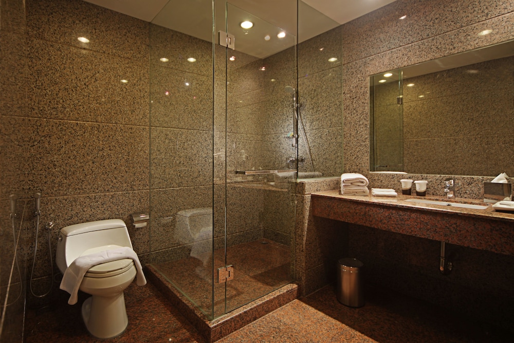fm7 resort hotel jakarta