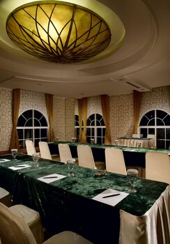 the bellezza suites jakarta