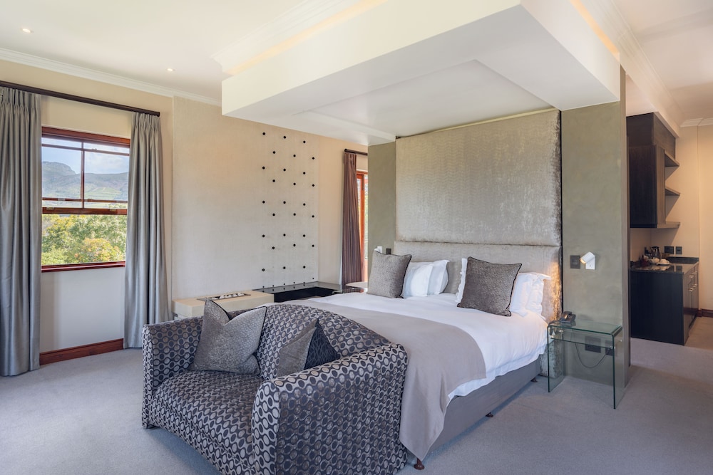 nova constantia boutique residence
