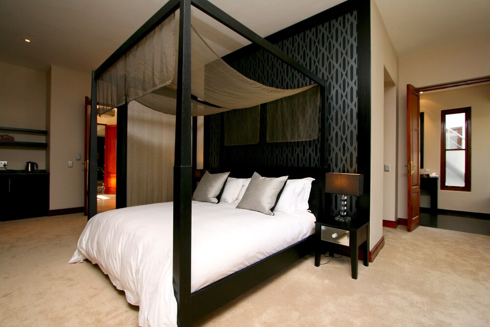 nova constantia boutique residence