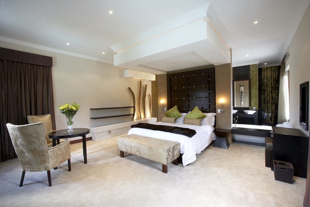 nova constantia boutique residence
