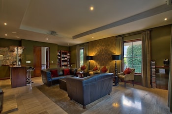 nova constantia boutique residence